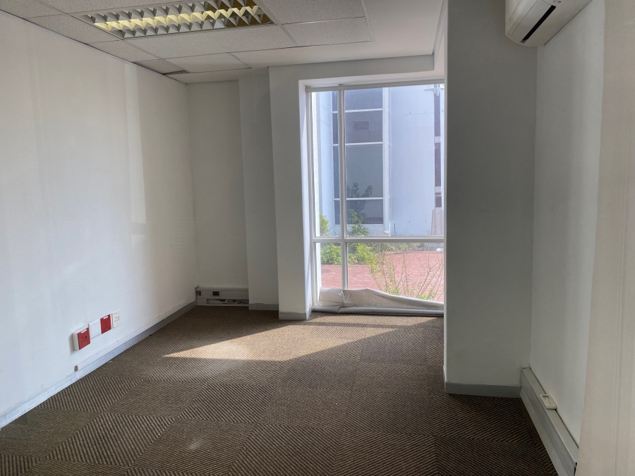 To Let commercial Property for Rent in Mouille Point Western Cape